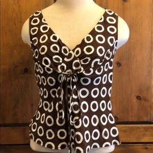 TESSUTO Sleeveless Blouse with Bow Tie.